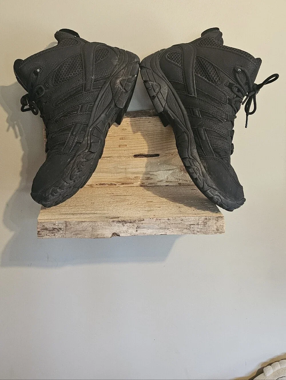 Merrell Men's Moab 2 Mid Tactical Waterproof Boots Black 9.5 With Vibram Soles